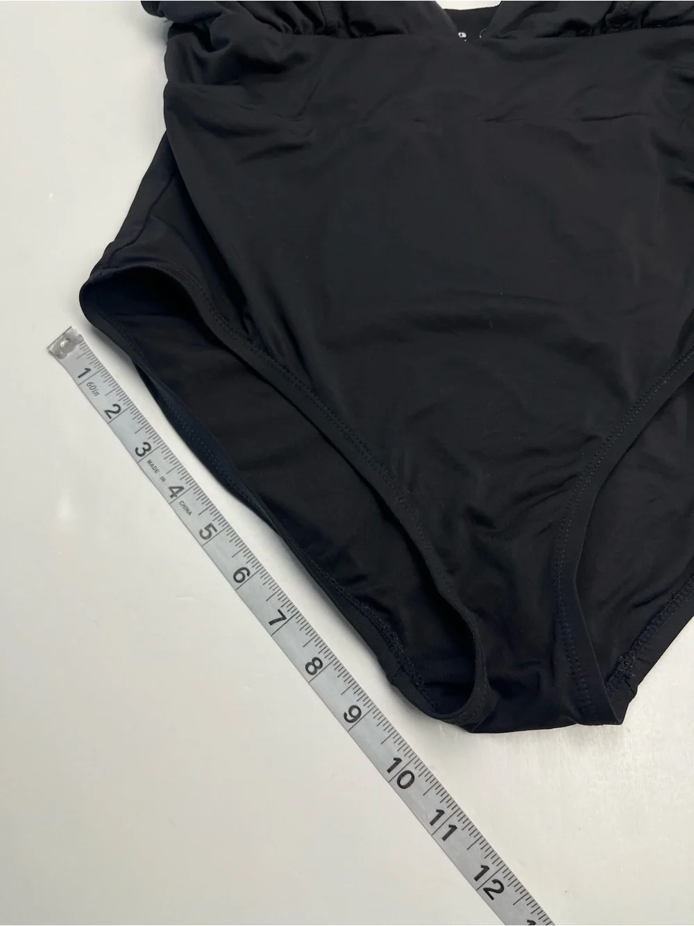 Andie Swim Mykonos V-Neck One-Piece Swimsuit Womens Size Large‎ Solid Black
